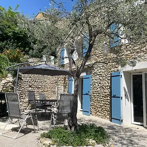 https://la-grange-vinsobres.hotels-rhonealpes.com